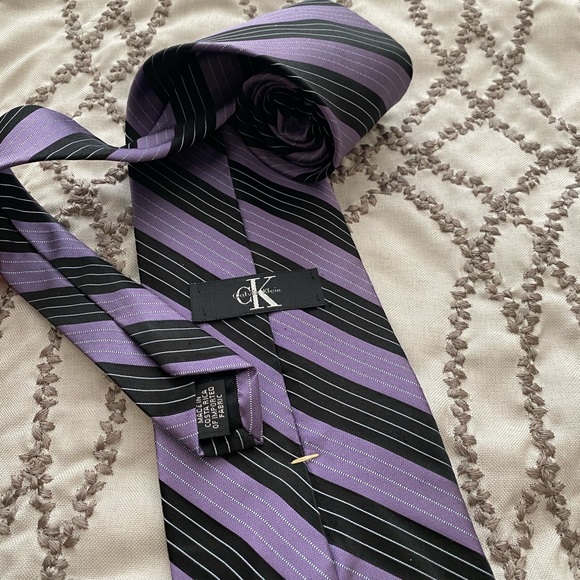 Calvin Klein Neck Tie - Picture 4 of 4